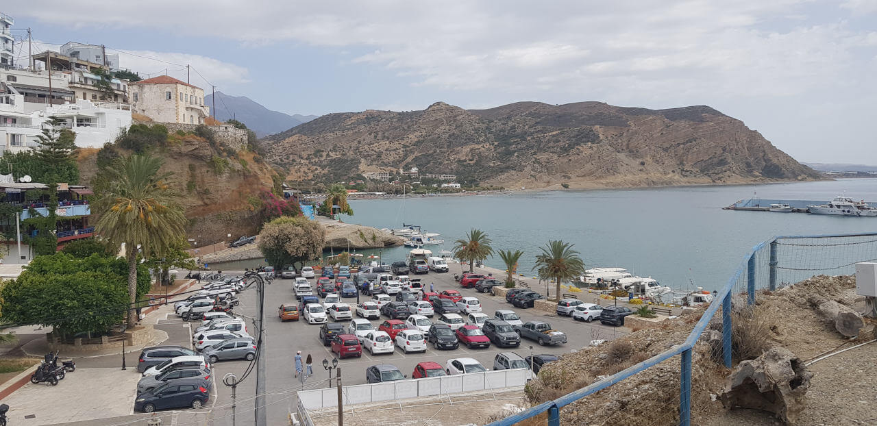Parkplatz des Hafen von Agia Galini