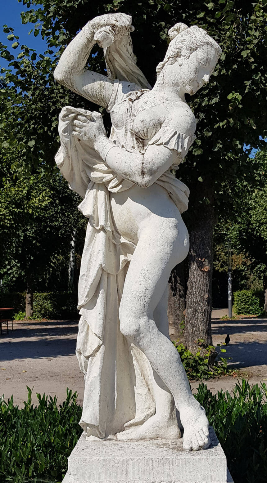 Venus Kallipygos (Aphrodite Kallipygos) von Ingnaz Lengelacher auf dem Karlsruher Schlossplatz