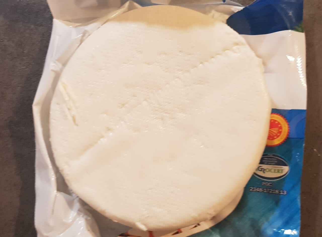 Unscheinbar aber lecker - Der griechische Frischkäse Manouri