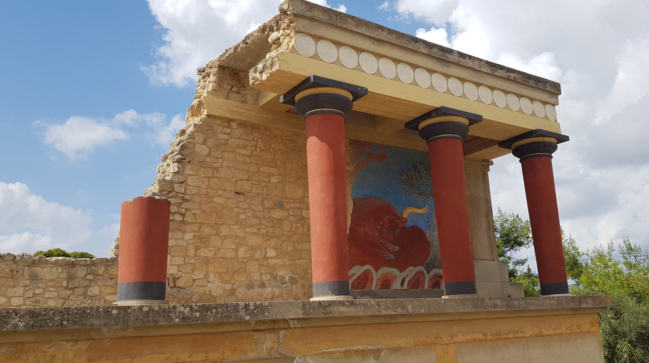 Der hier abgebildete Stier hat zwar nichts mit dem Minotaurus zu tun, dennoch ist Knossos bekannt von seine Mythologie