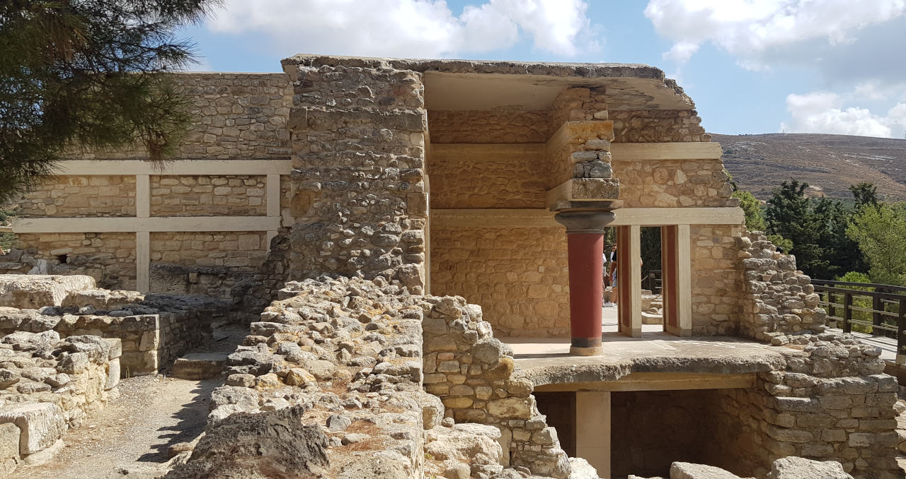 Man hat nur noche eine grobe Vorstellung, wie prächtig der Palast von Knossos gewesen sein musste
