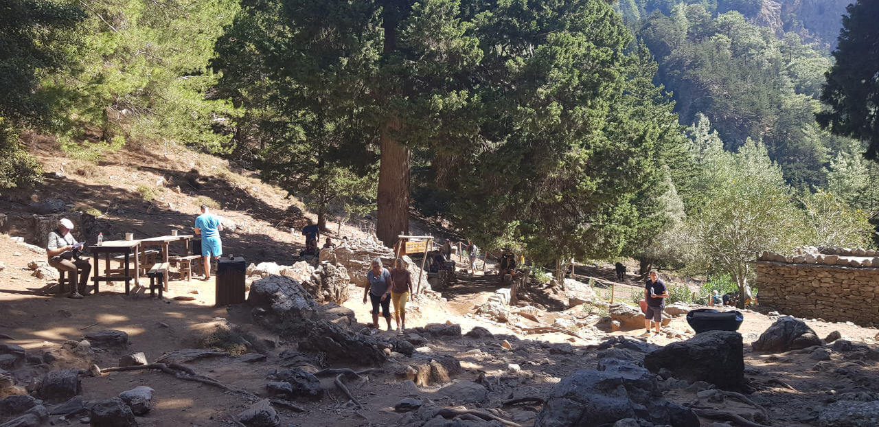 Agios Nikolaos ist der erste Rastplatz in der Samaria-Schlucht
