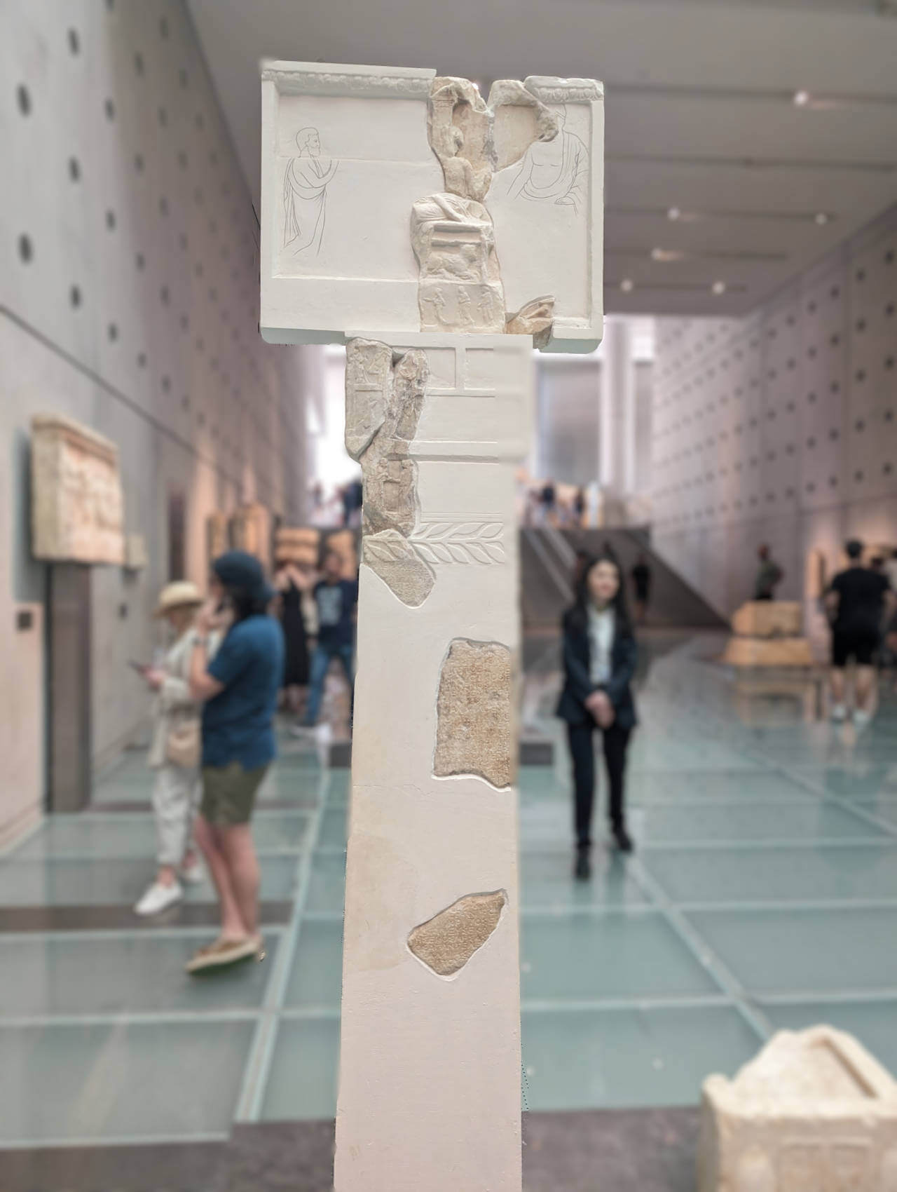 Gründungsstele des Heiligtums von Asklepios - Das sogenannte „Telemachos' Relief“ im Athener Akropolis Museum.