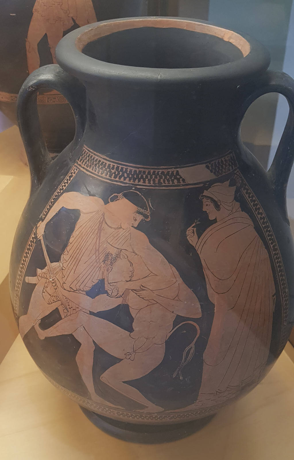 Theseus kämpft gegen den Minotaurus - Darstellung auf einer Vase in den Vatikanische Museen